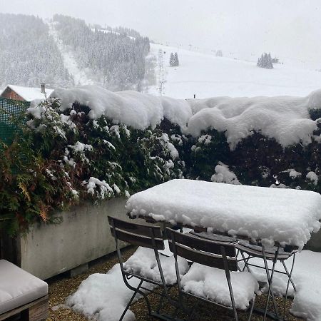Appartement Cosy Avec Terrasse Sud - Proche Village La Clusaz Luaran gambar