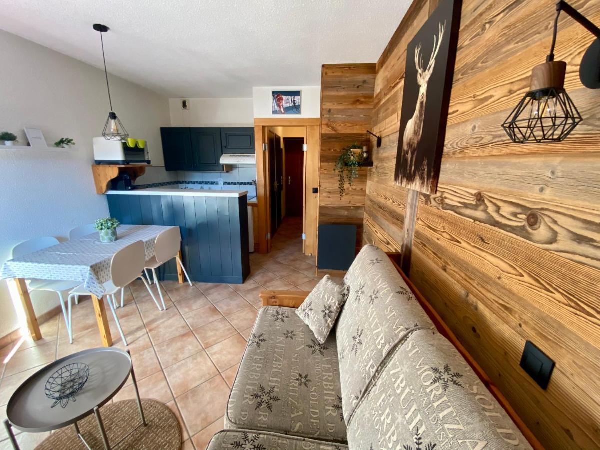Appartement Cosy Avec Terrasse Sud - Proche Village La Clusaz Luaran gambar
